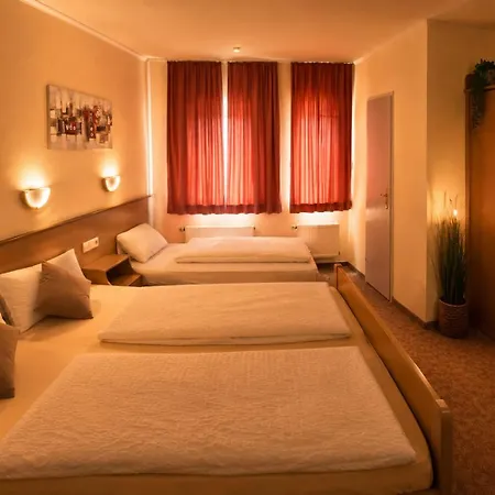 Neckaroase Hotel *