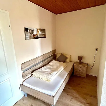 Neckaroase Hotel *